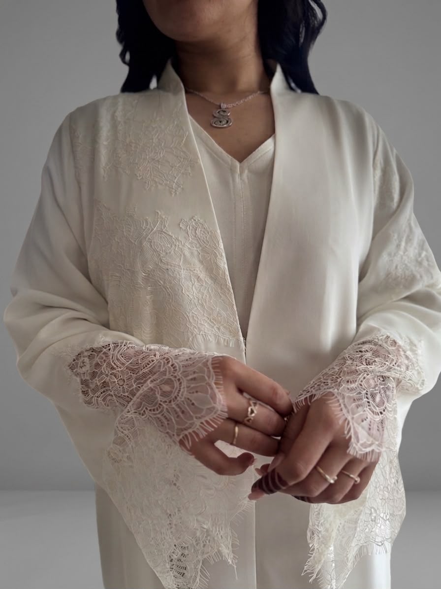 OSH-0026 - Ivory Myrtle in Lace